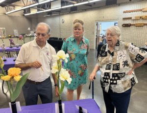 2024 Howie, Robin and Fran judging SFIS show